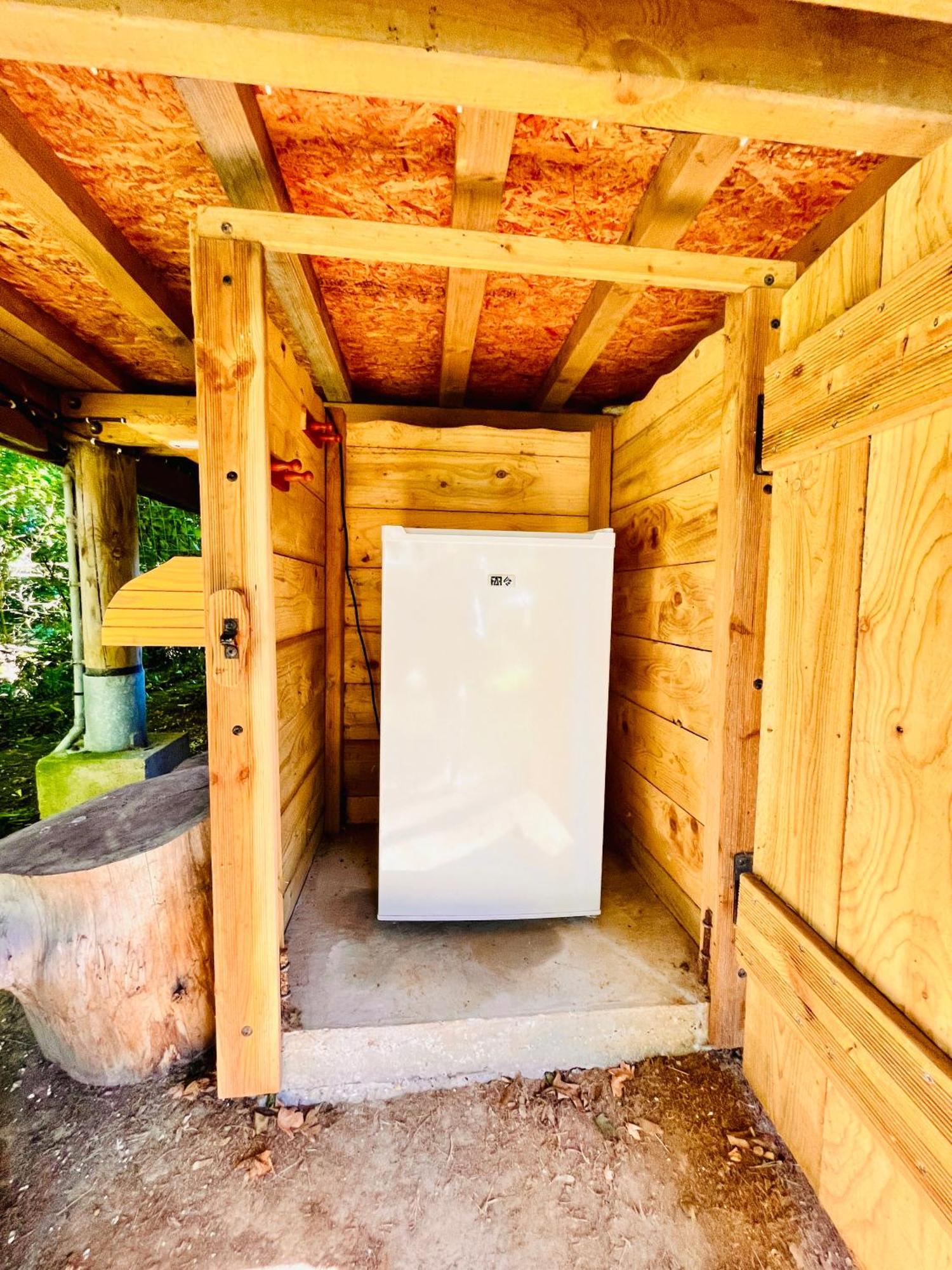 La Cabane Perchee Du Trappeur Écrainville Exteriér fotografie