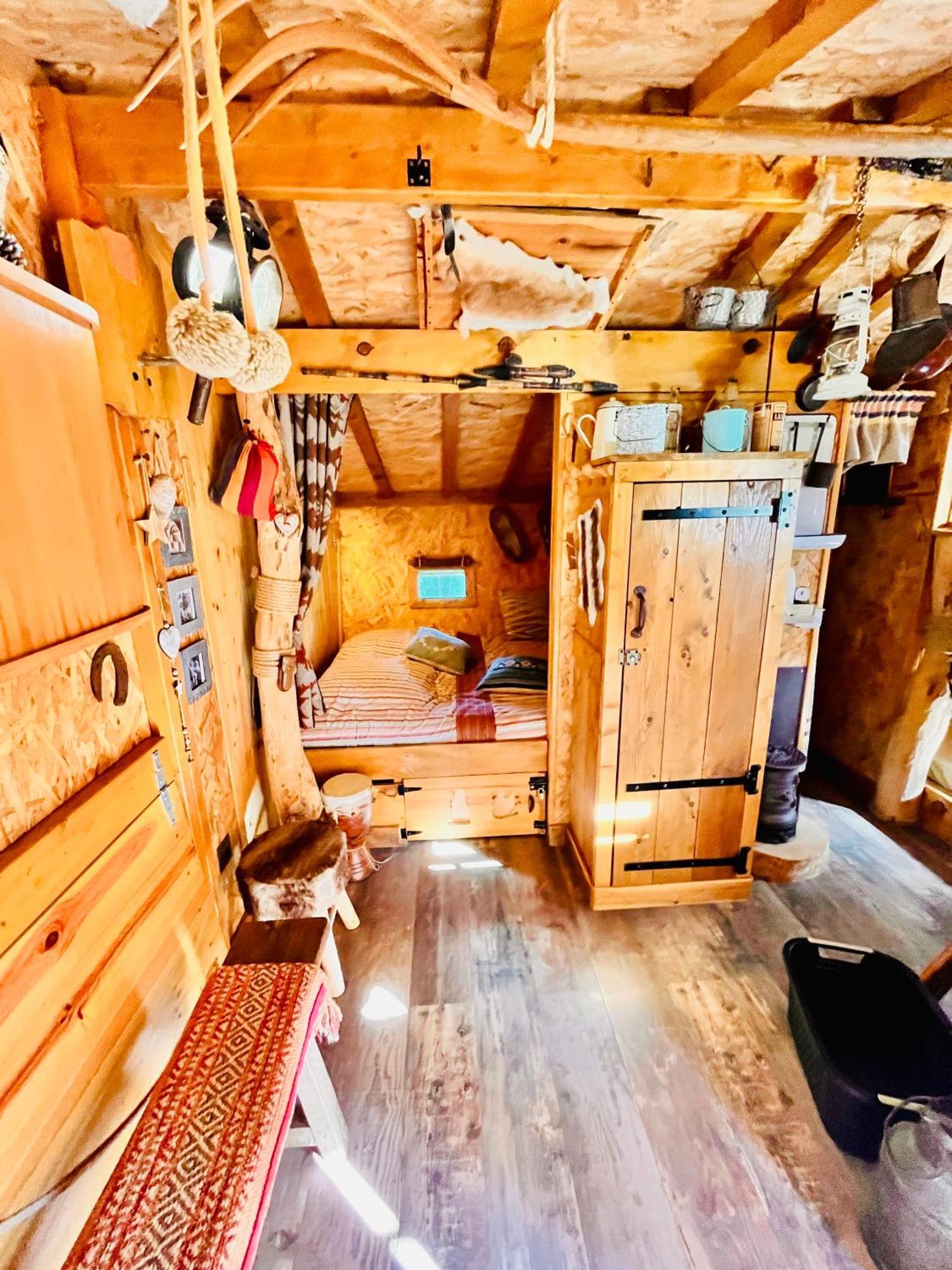 La Cabane Perchee Du Trappeur Écrainville Exteriér fotografie